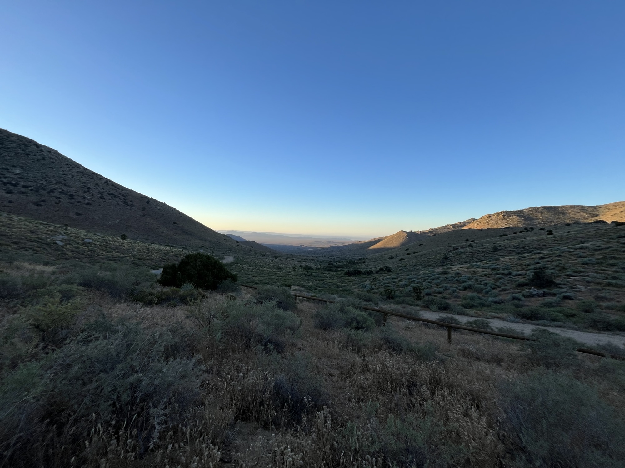 You are currently viewing Tehachapi to Walker Pass (Mile 566.5 – 652.5)
